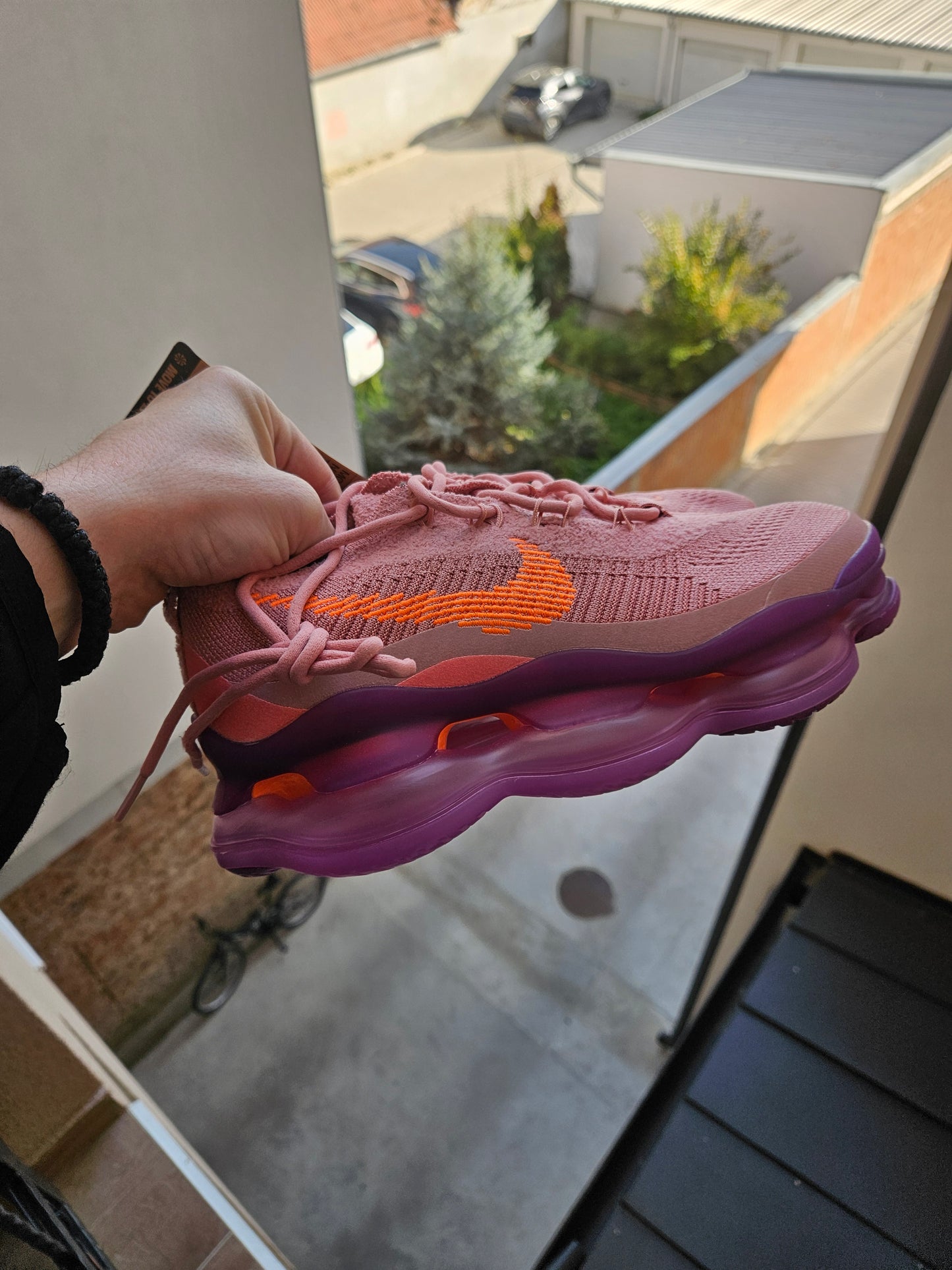 NIKE PATIKE SCORPION Stardust Red