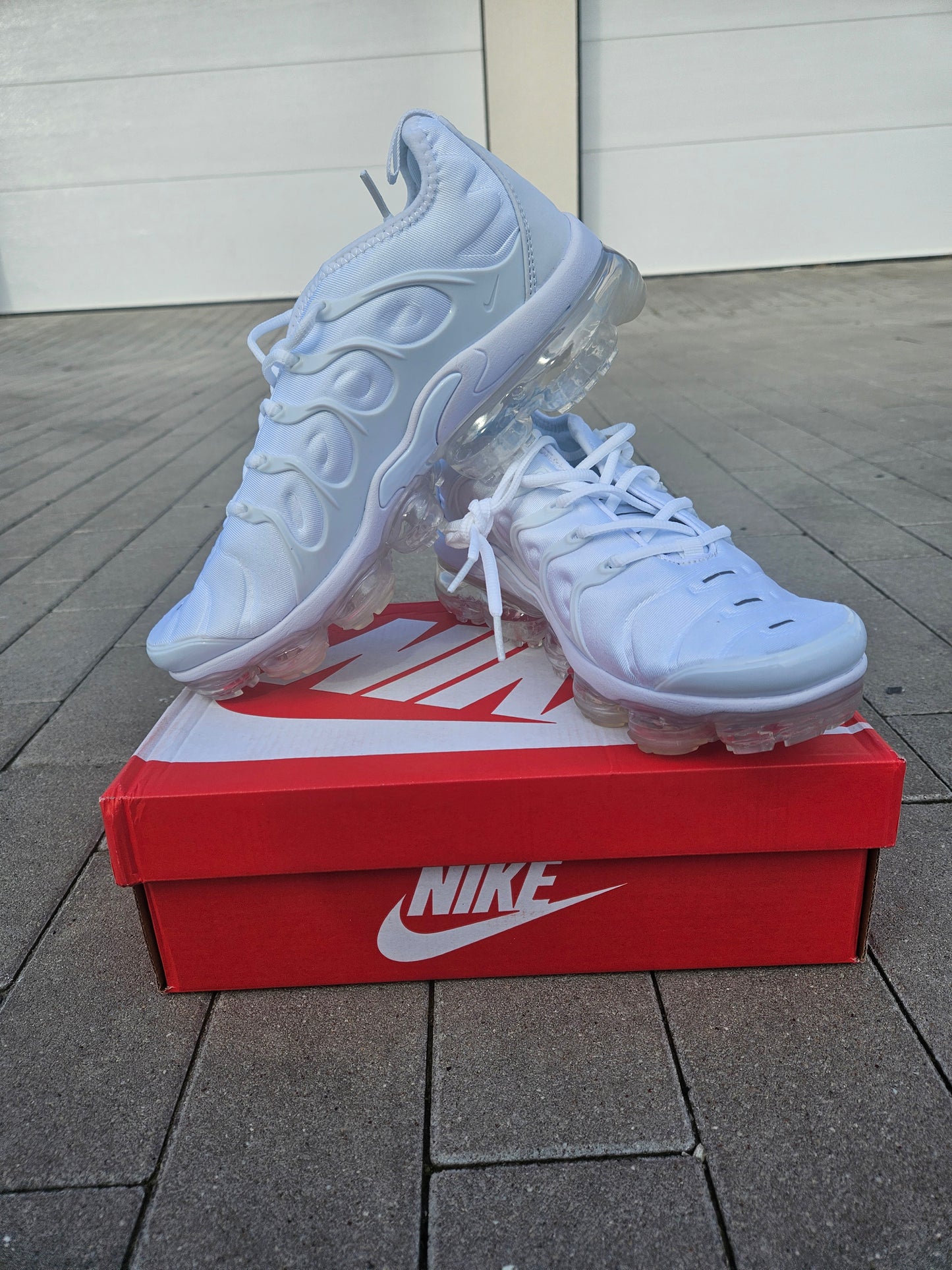 NIKE PATIKE Vapormax Plus Triple White