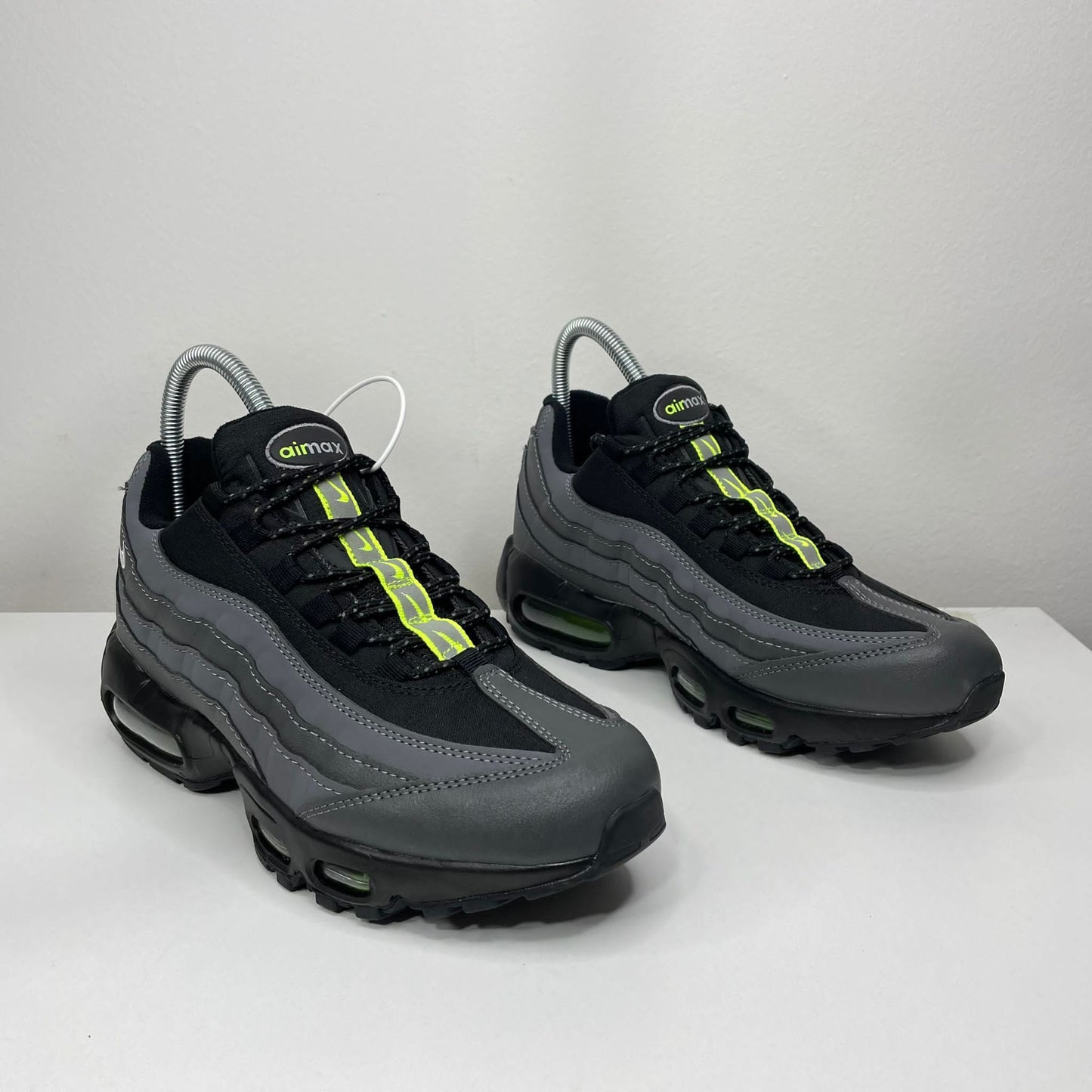NIKE PATIKE Air Max 95 Grey Black Volt