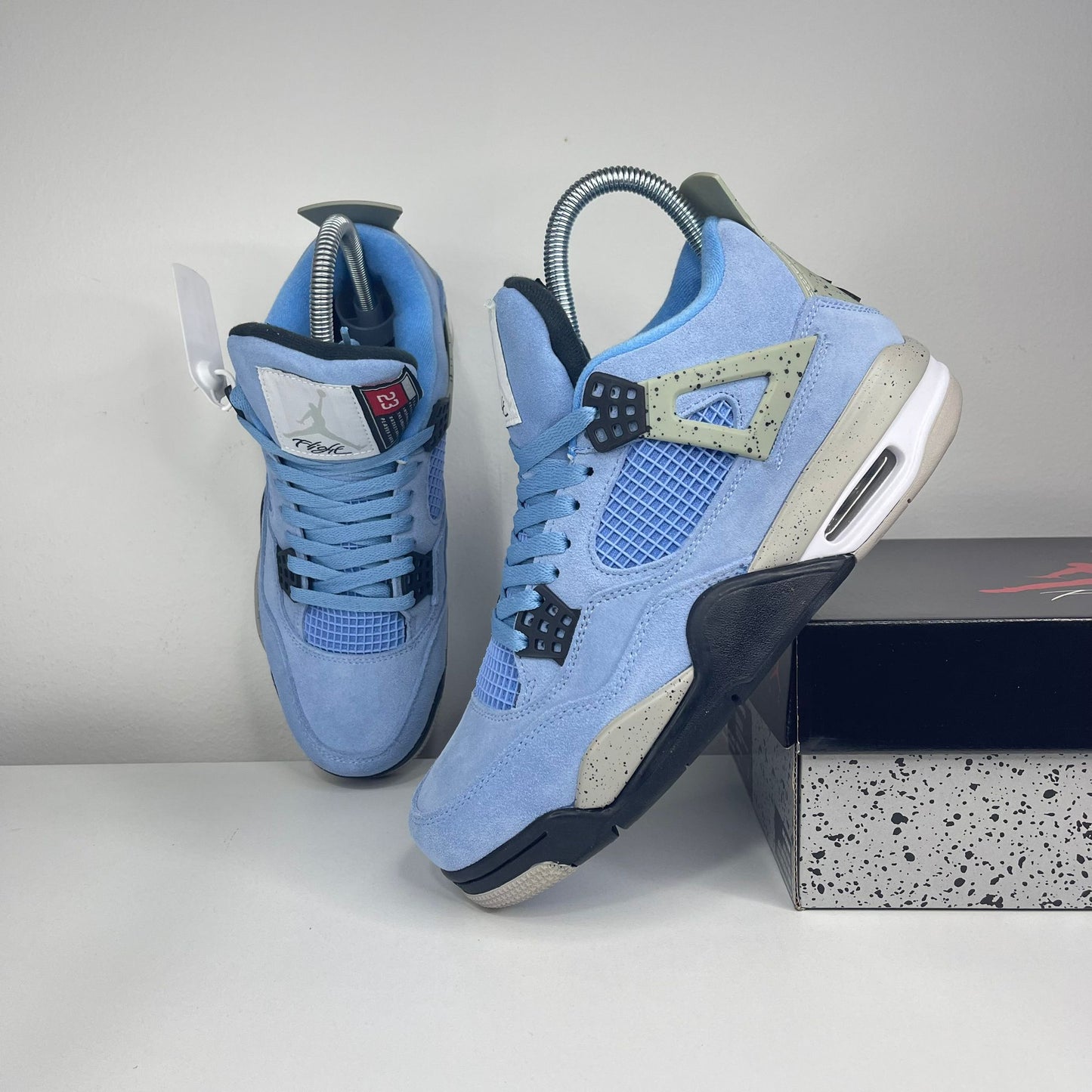 NIKE PATIKE JORDAN 4 Retro University Blue
