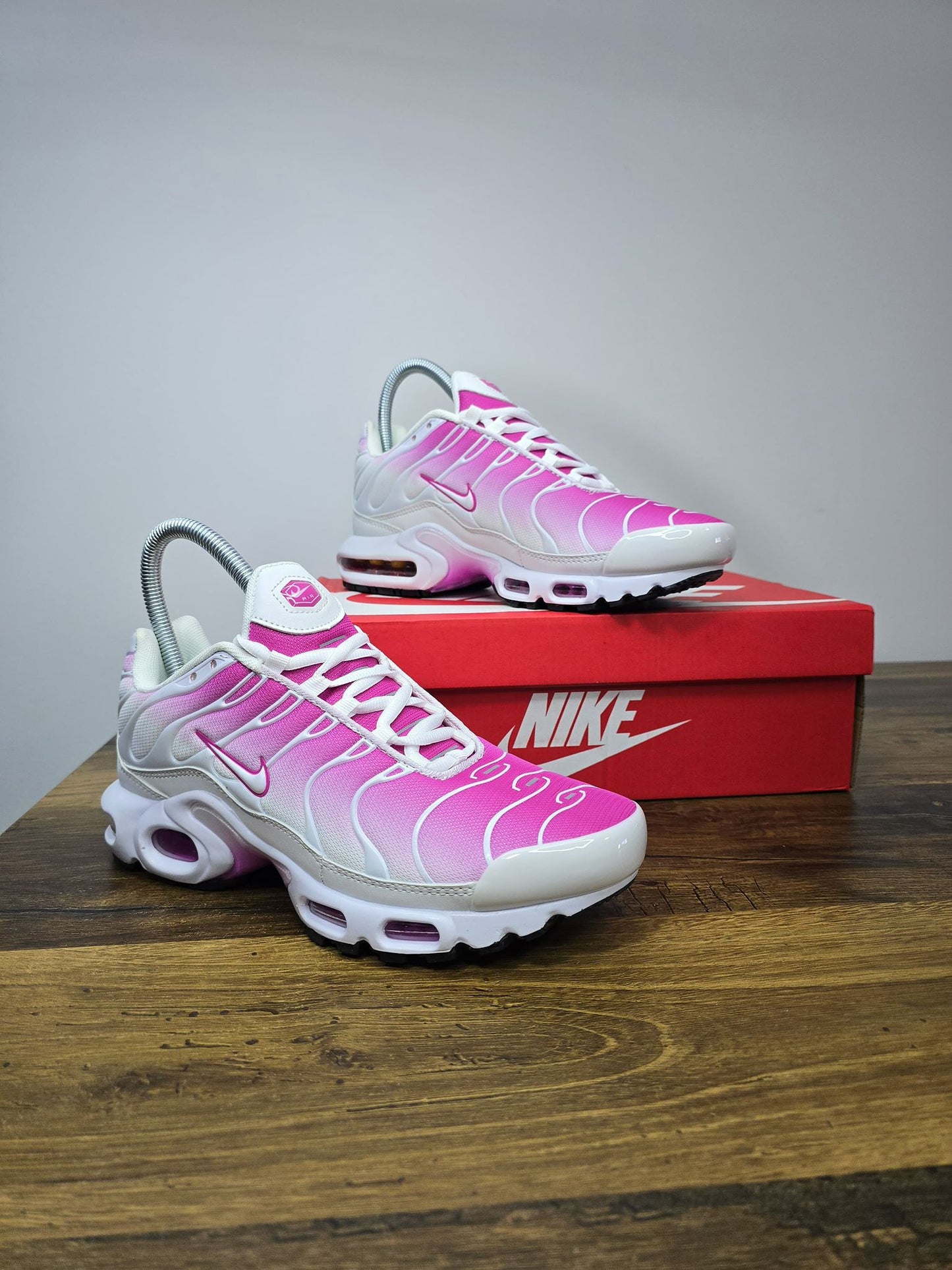 NIKE PATIKE TN Pink Fade