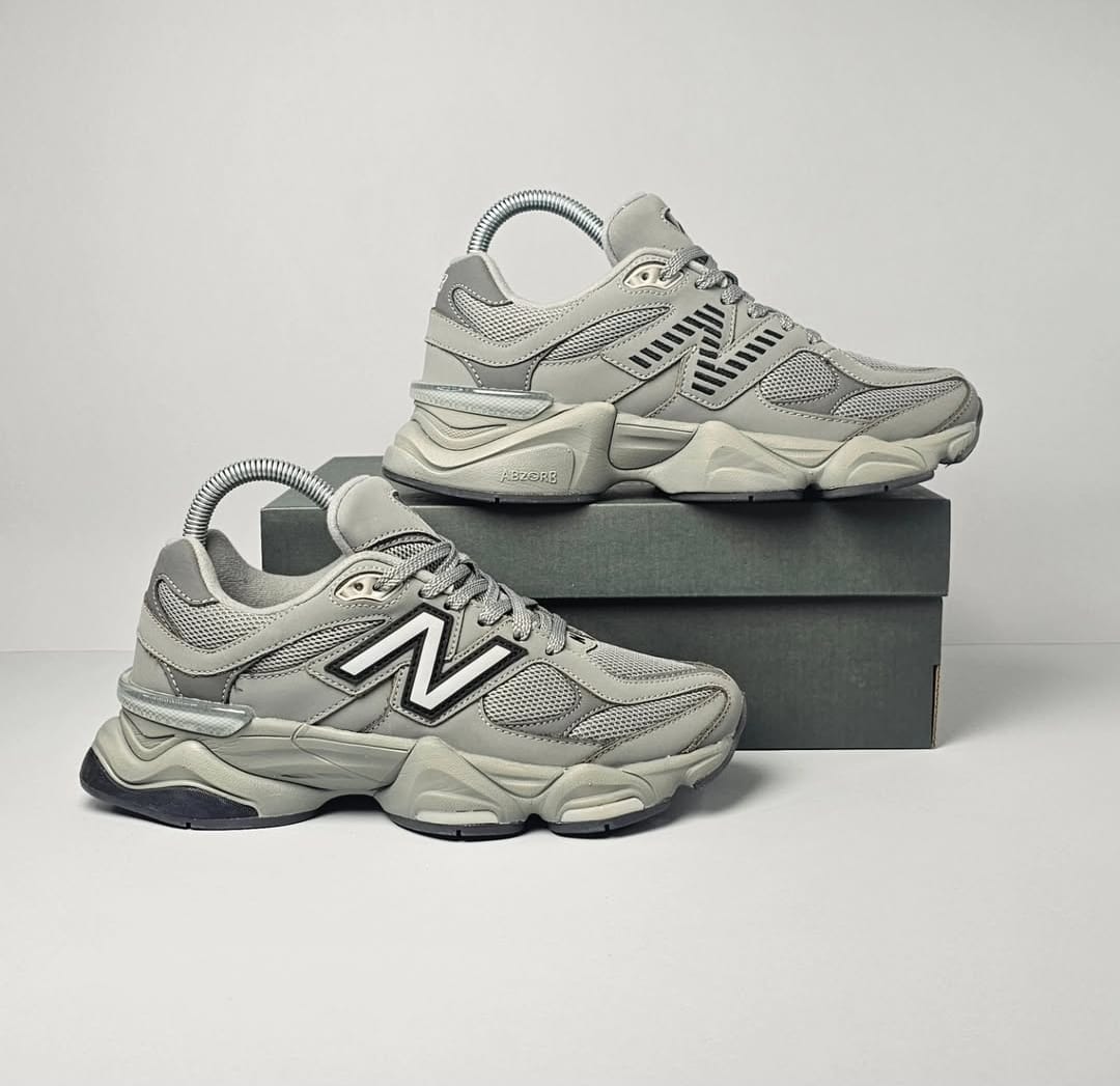NEW BALANCE 9060