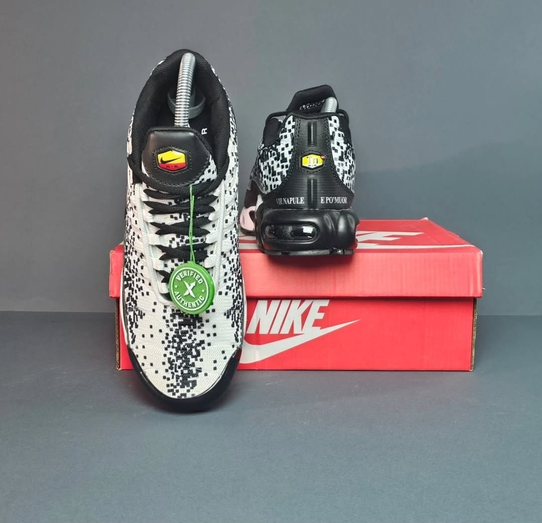 NIKE PATIKE TN