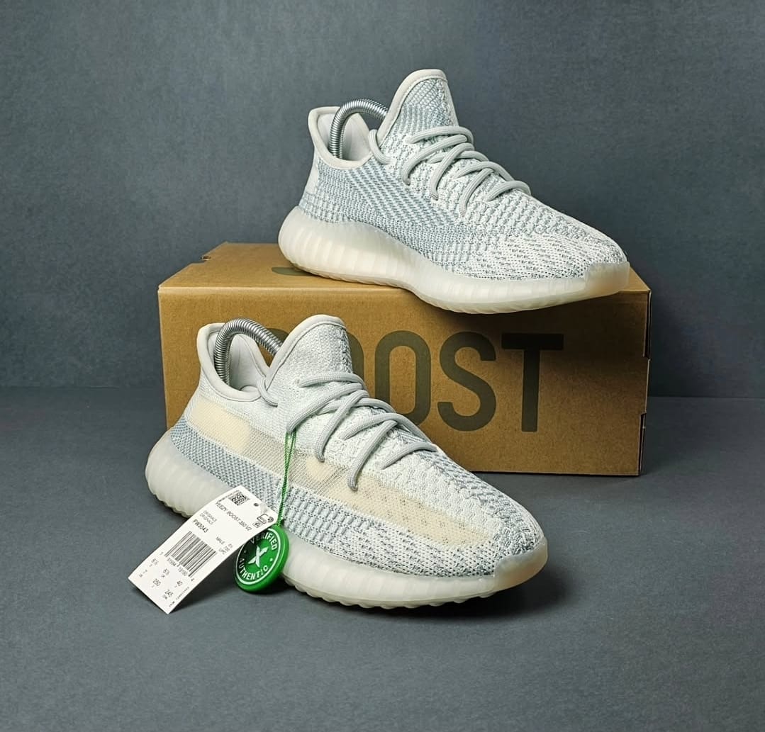 ADIDAS PATIKE Yeezy Cloud White