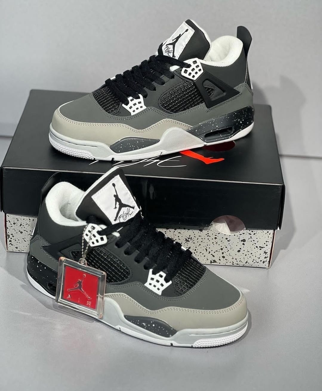 NIKE PATIKE JORDAN 4 Retro Fear Pack