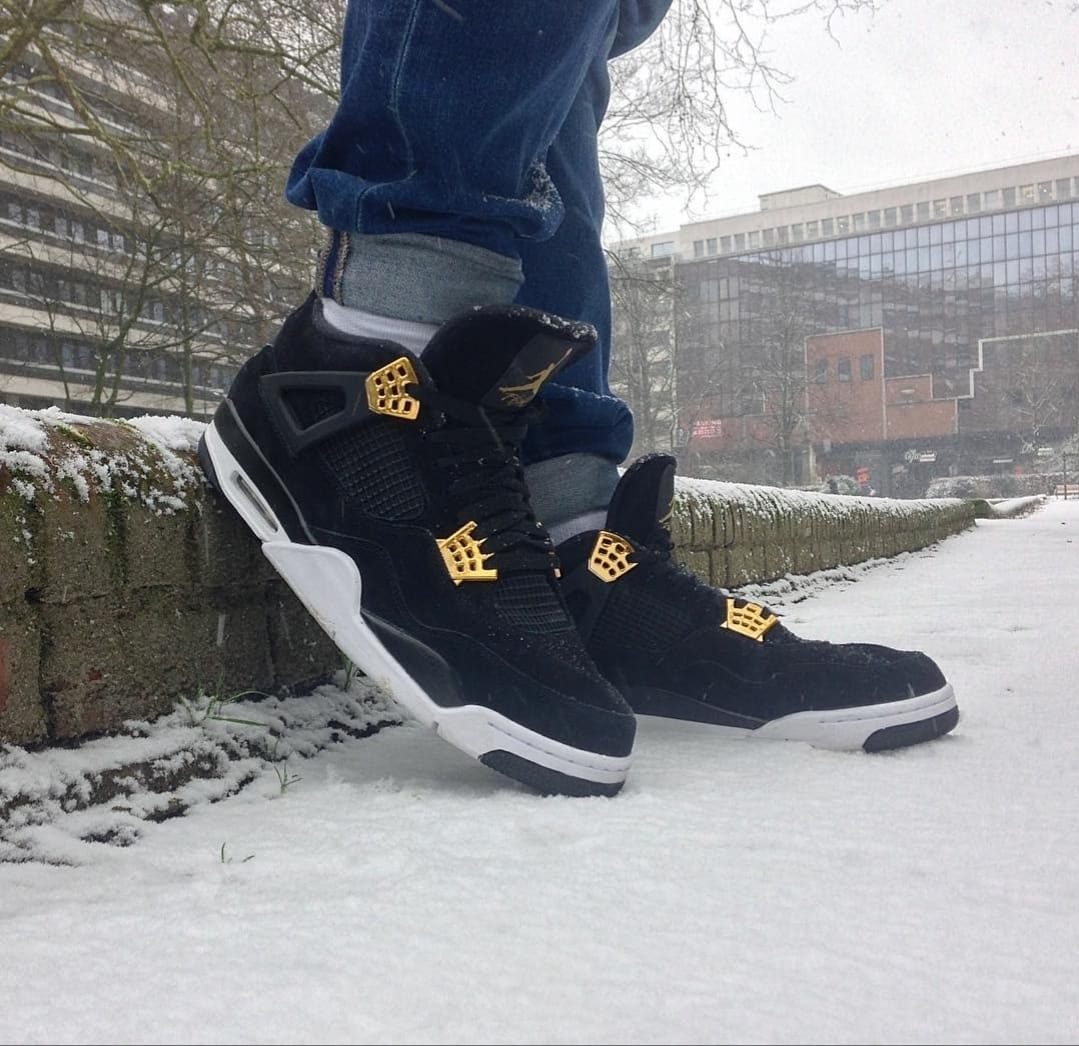 NIKE PATIKE JORDAN 4 Retro Black Gold