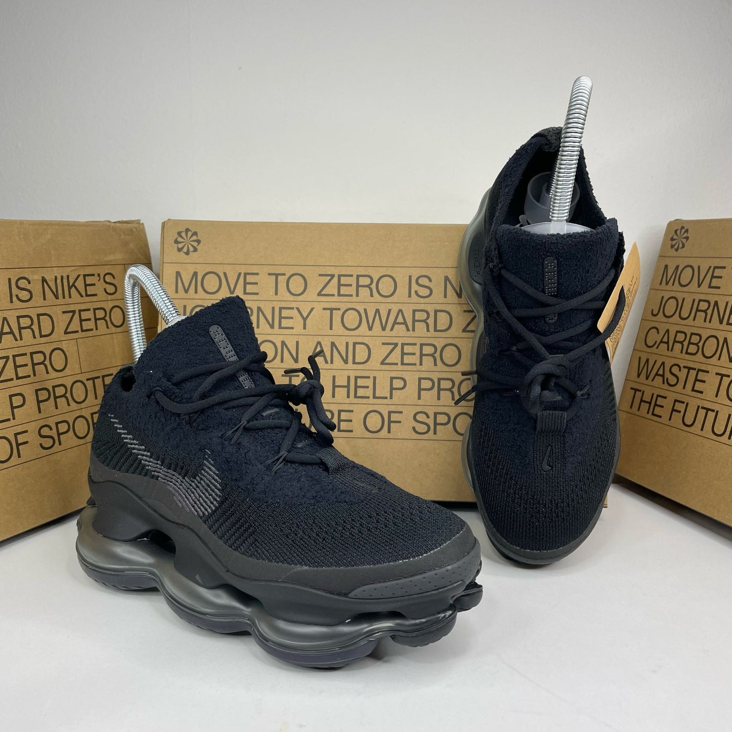 NIKE PATIKE SCORPION Triple Black