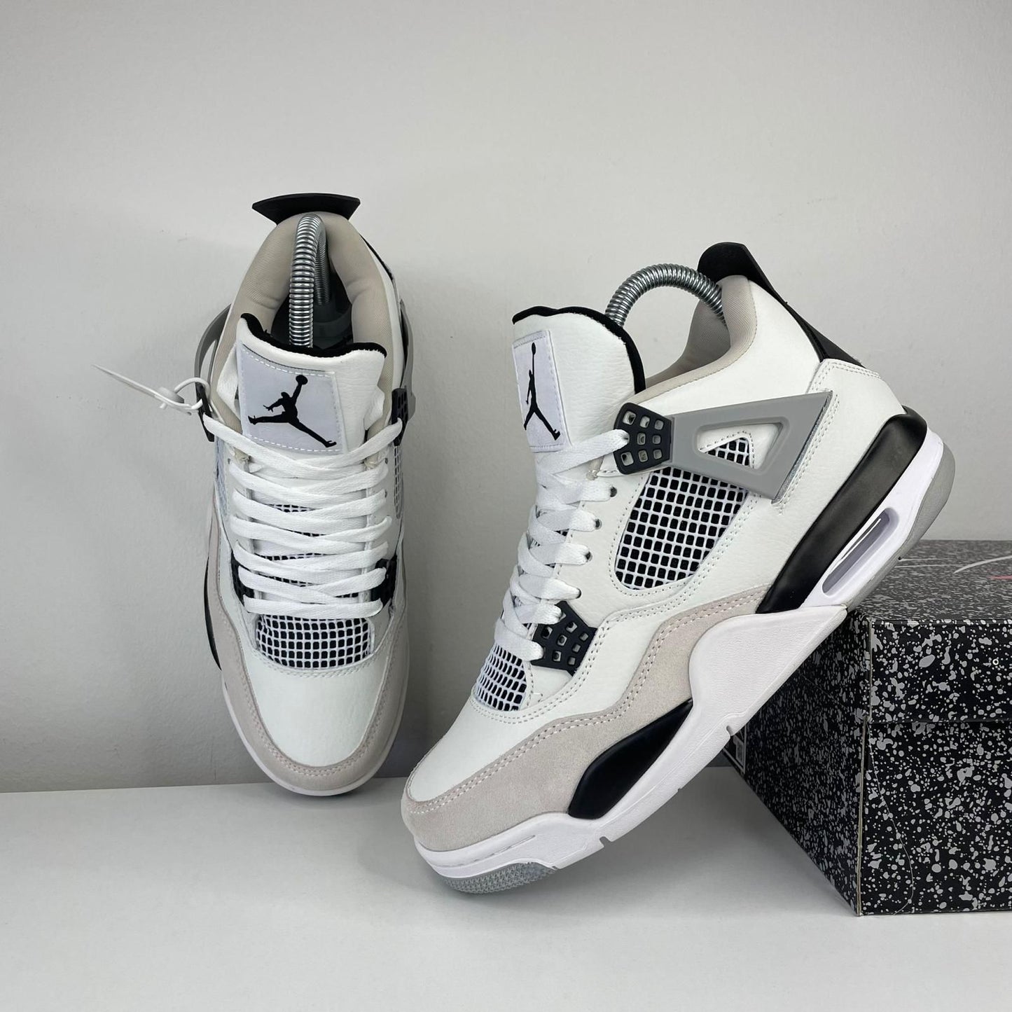 NIKE PATIKE JORDAN 4 Retro Military Black