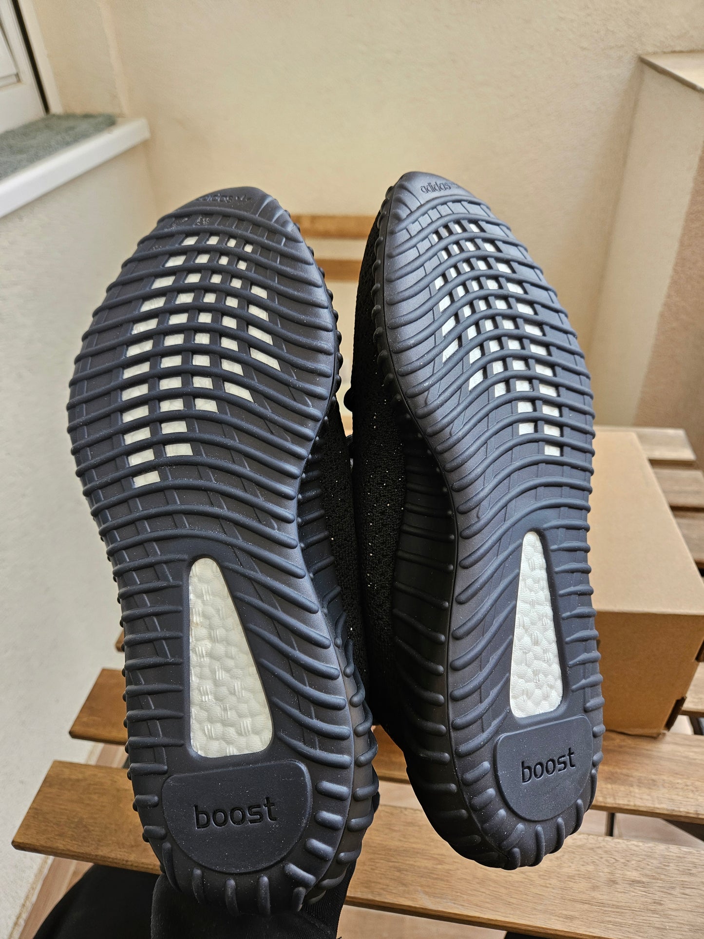 ADIDAS PATIKE Yeezy Oreo