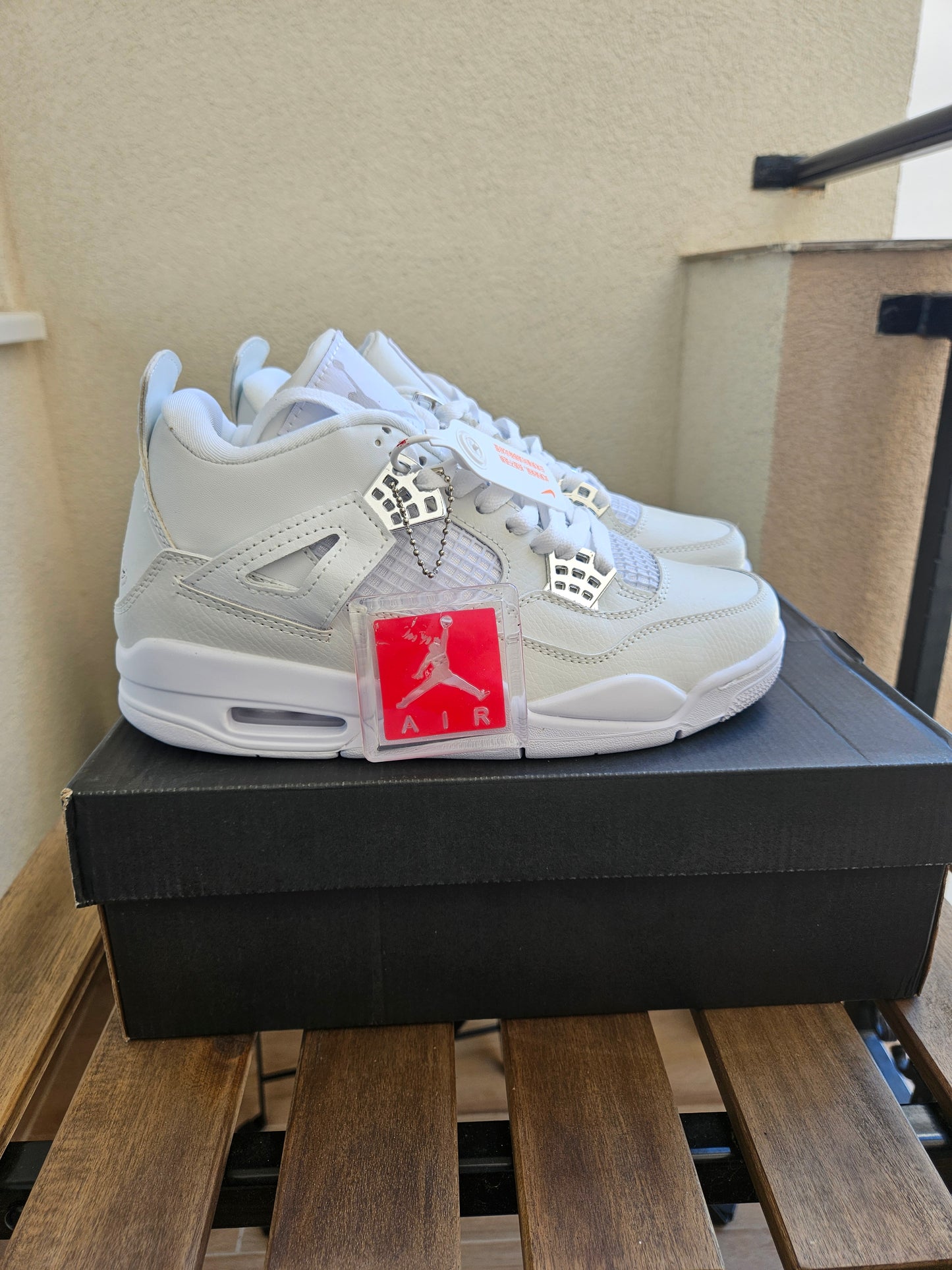 NIKE PATIKE JORDAN 4 Retro Pure Money