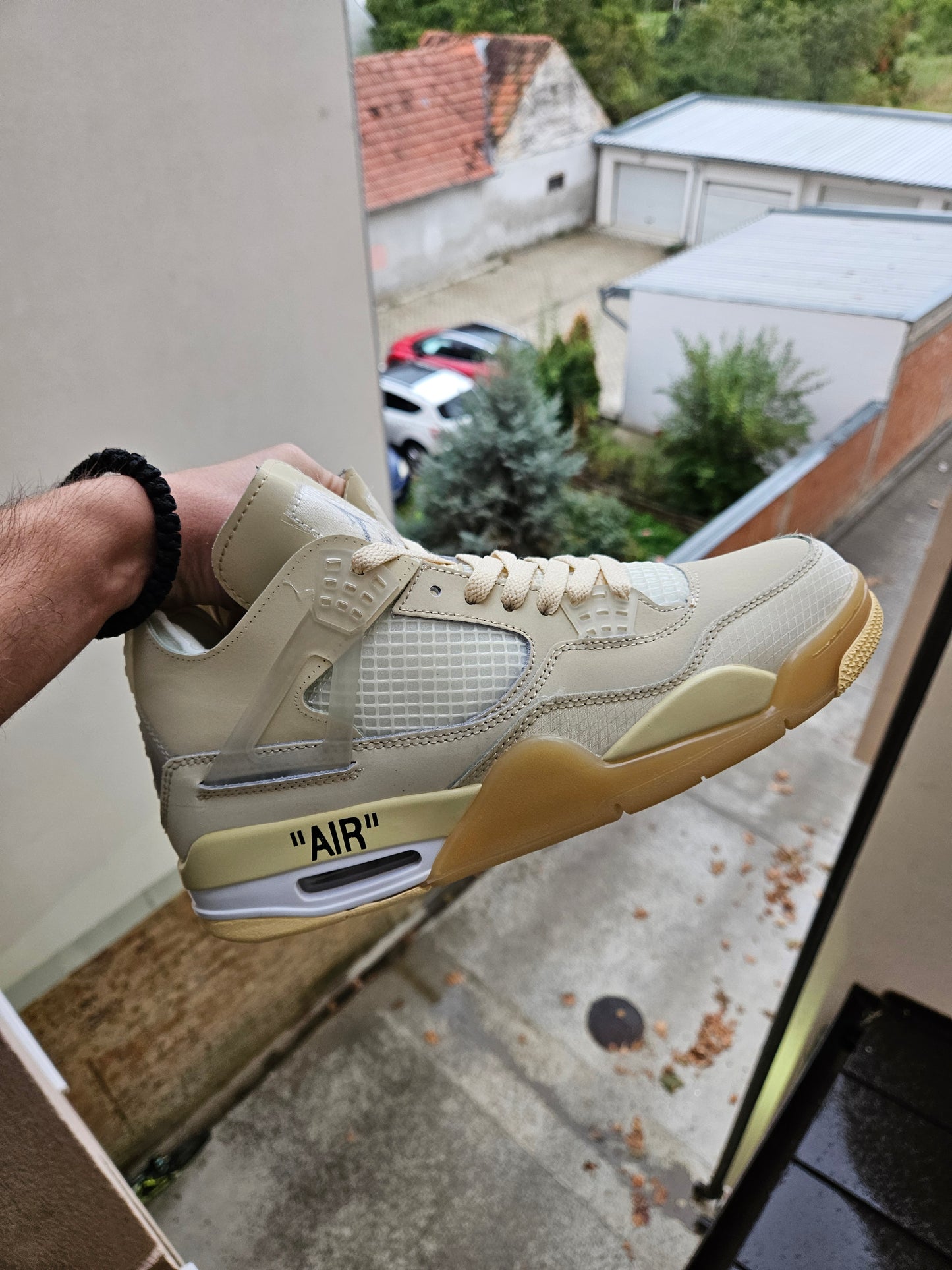 NIKE PATIKE JORDAN 4 Retro OFF WHITE