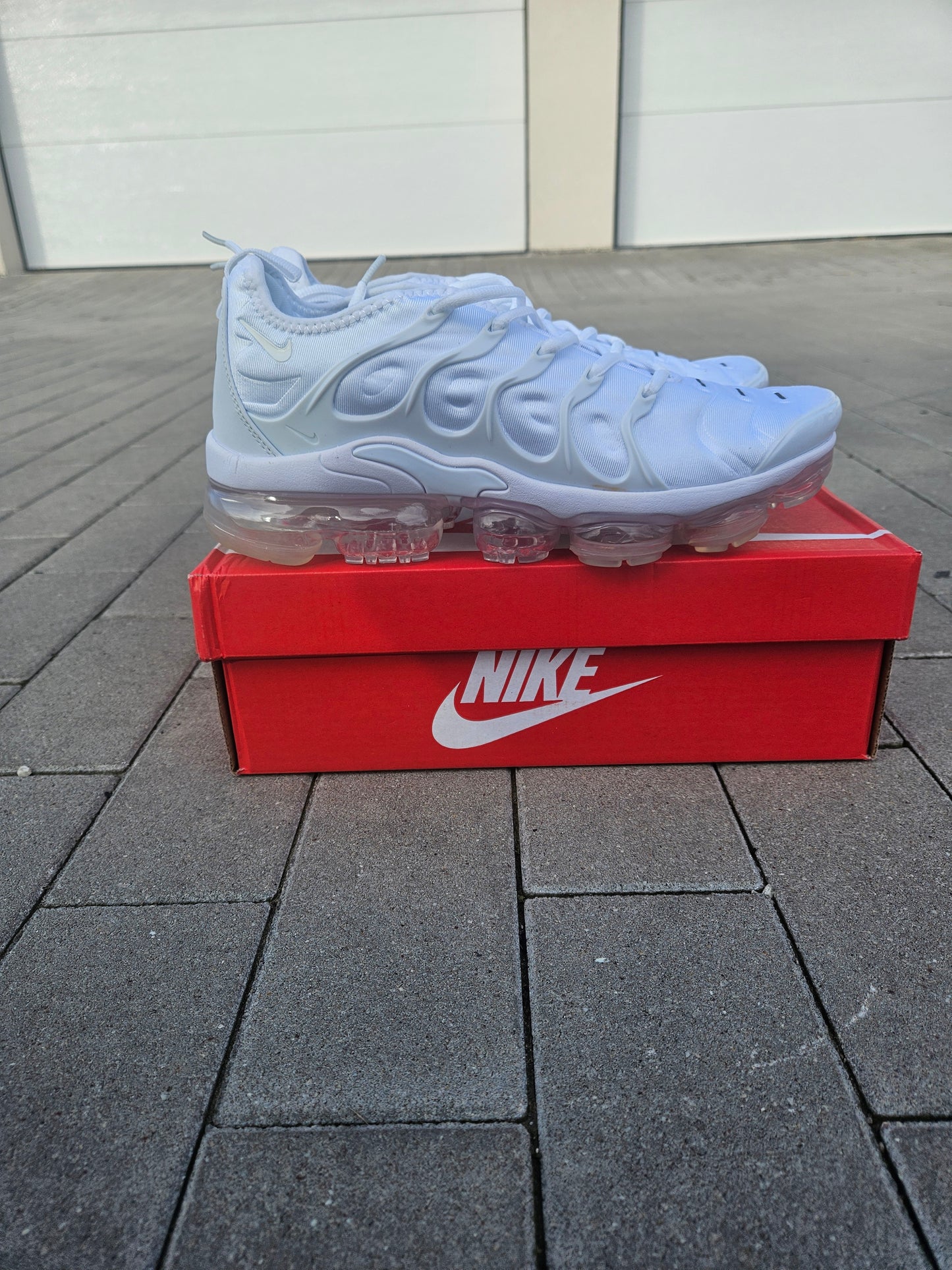 NIKE PATIKE Vapormax Plus Triple White