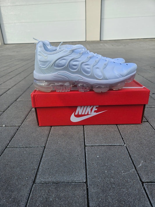 NIKE PATIKE Vapormax Plus Triple White