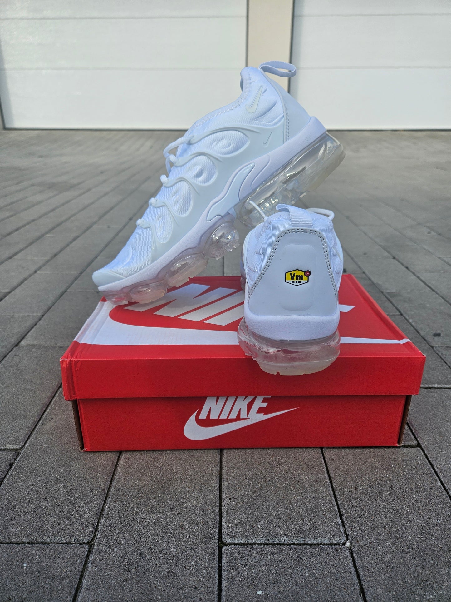 NIKE PATIKE Vapormax Plus Triple White