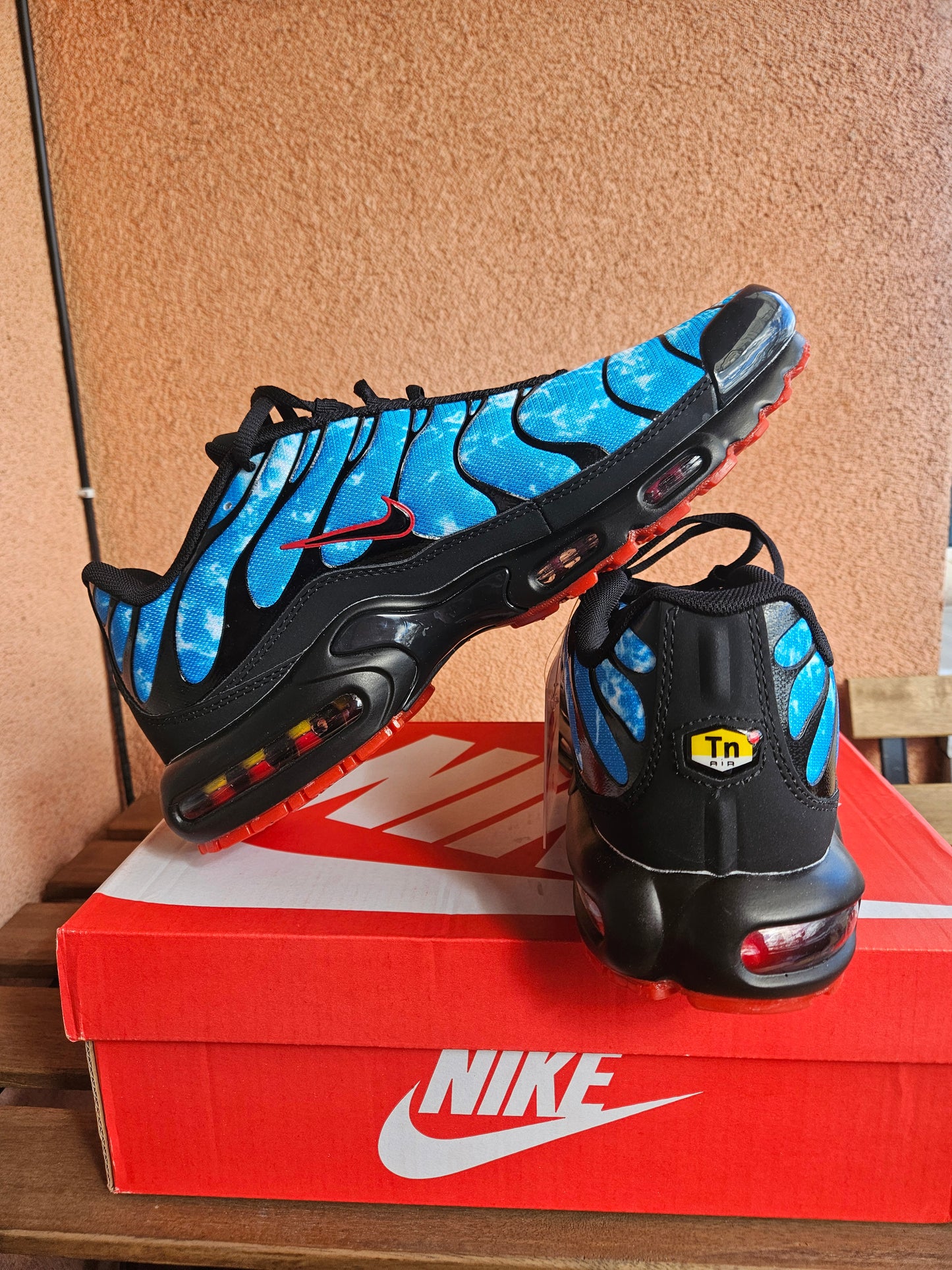 NIKE PATIKE TN Shark