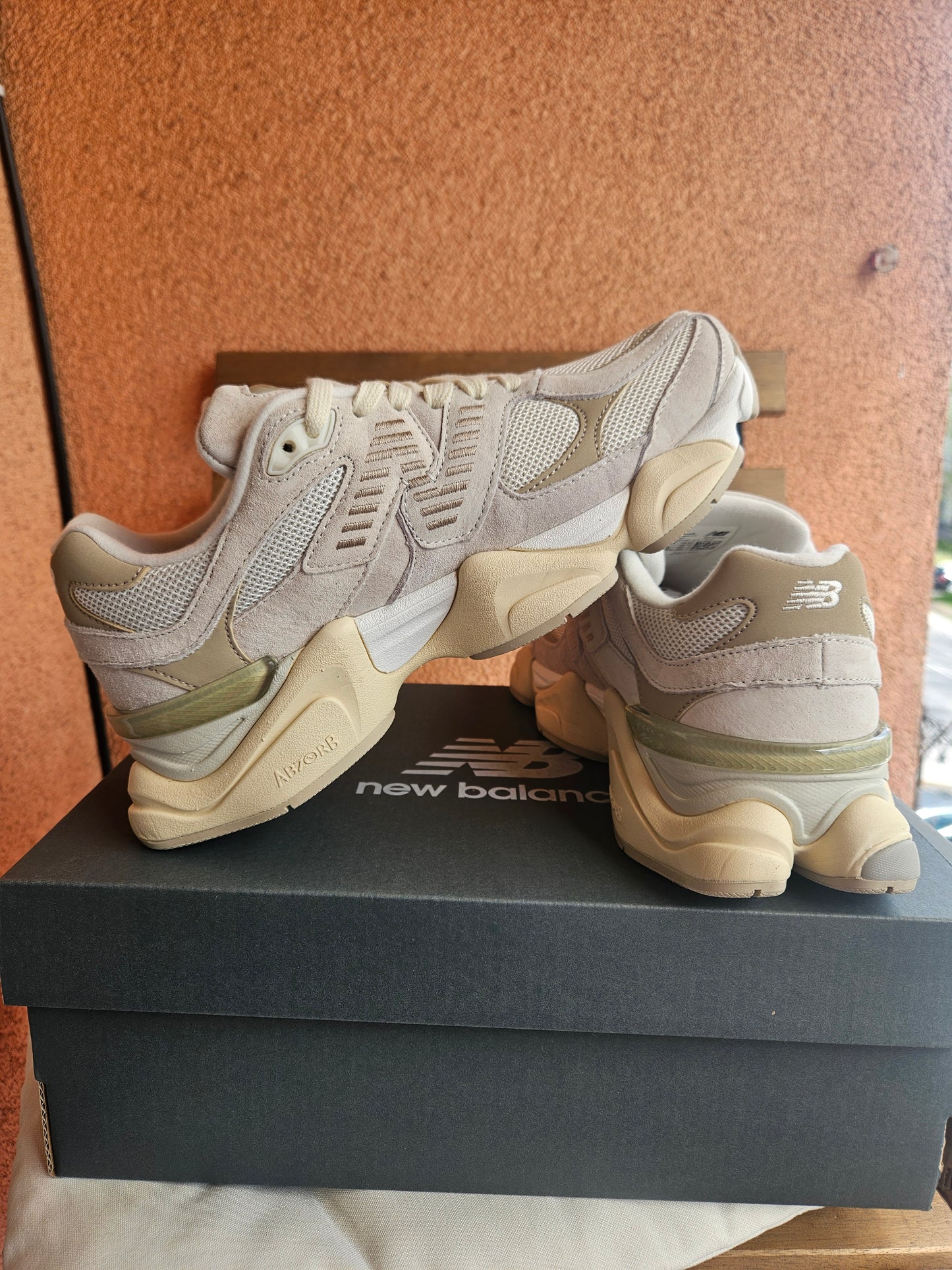 New Balance 9060