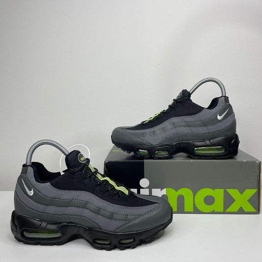 NIKE PATIKE Air Max 95 Grey Black Volt