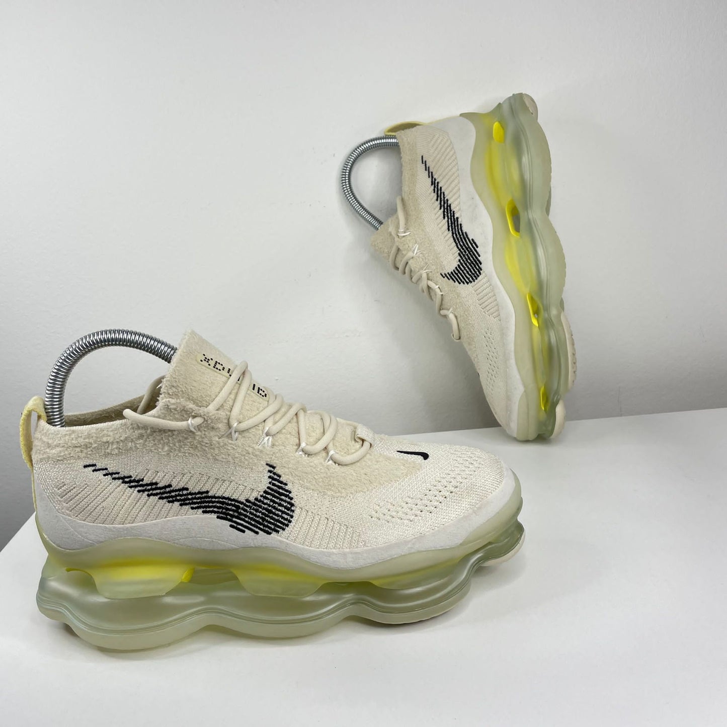 NIKE PATIKE SCORPION Lemon
