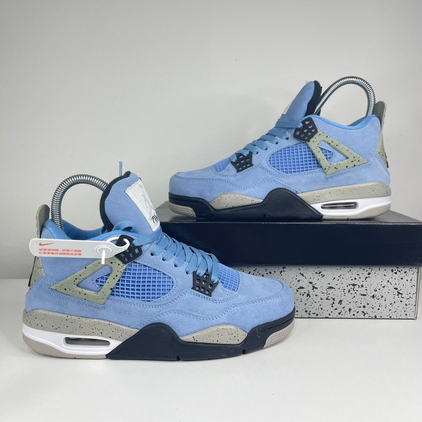 NIKE PATIKE JORDAN 4 Retro University Blue