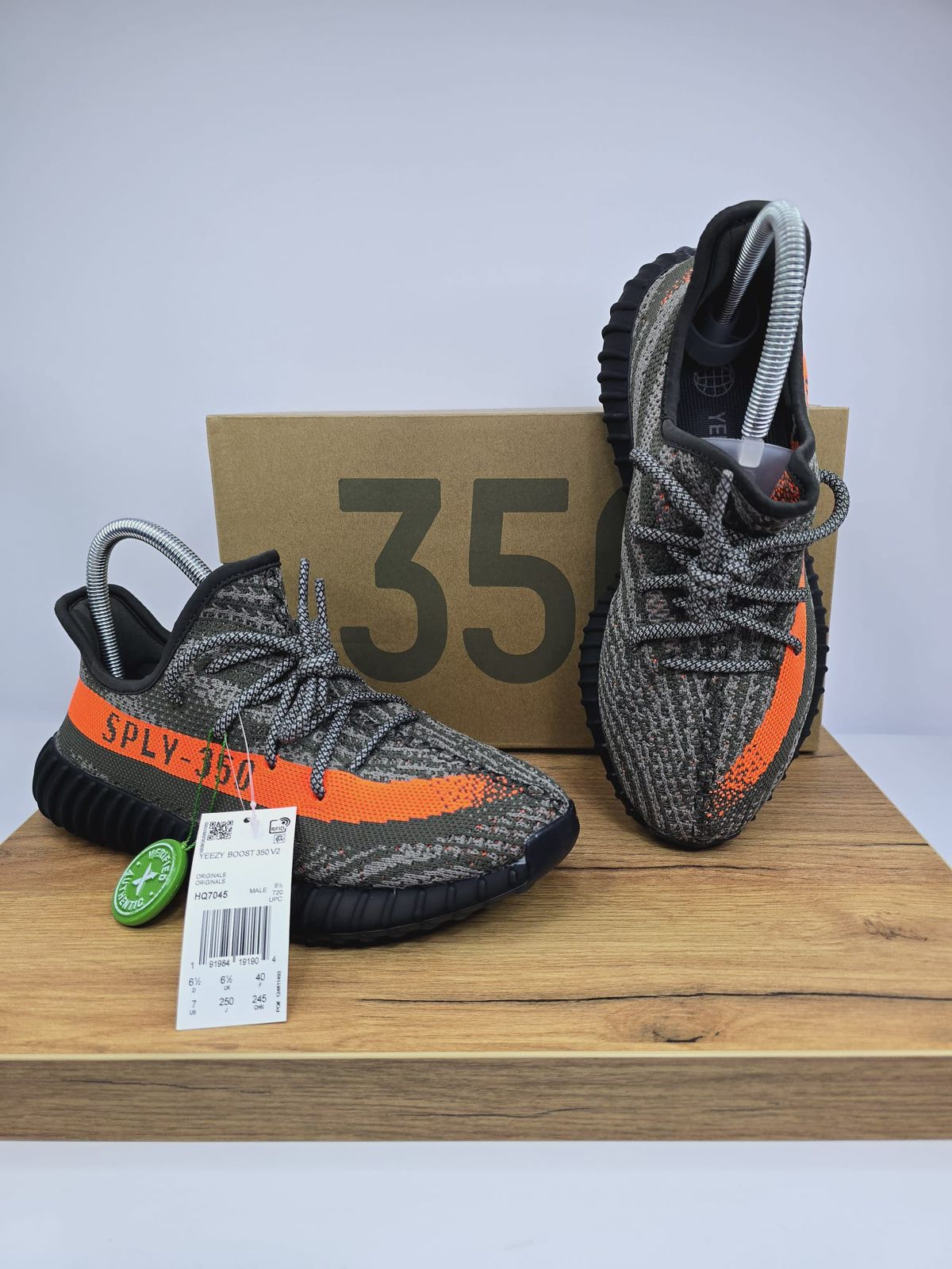 ADIDAS PATIKE Yeezy Carbon Beluga