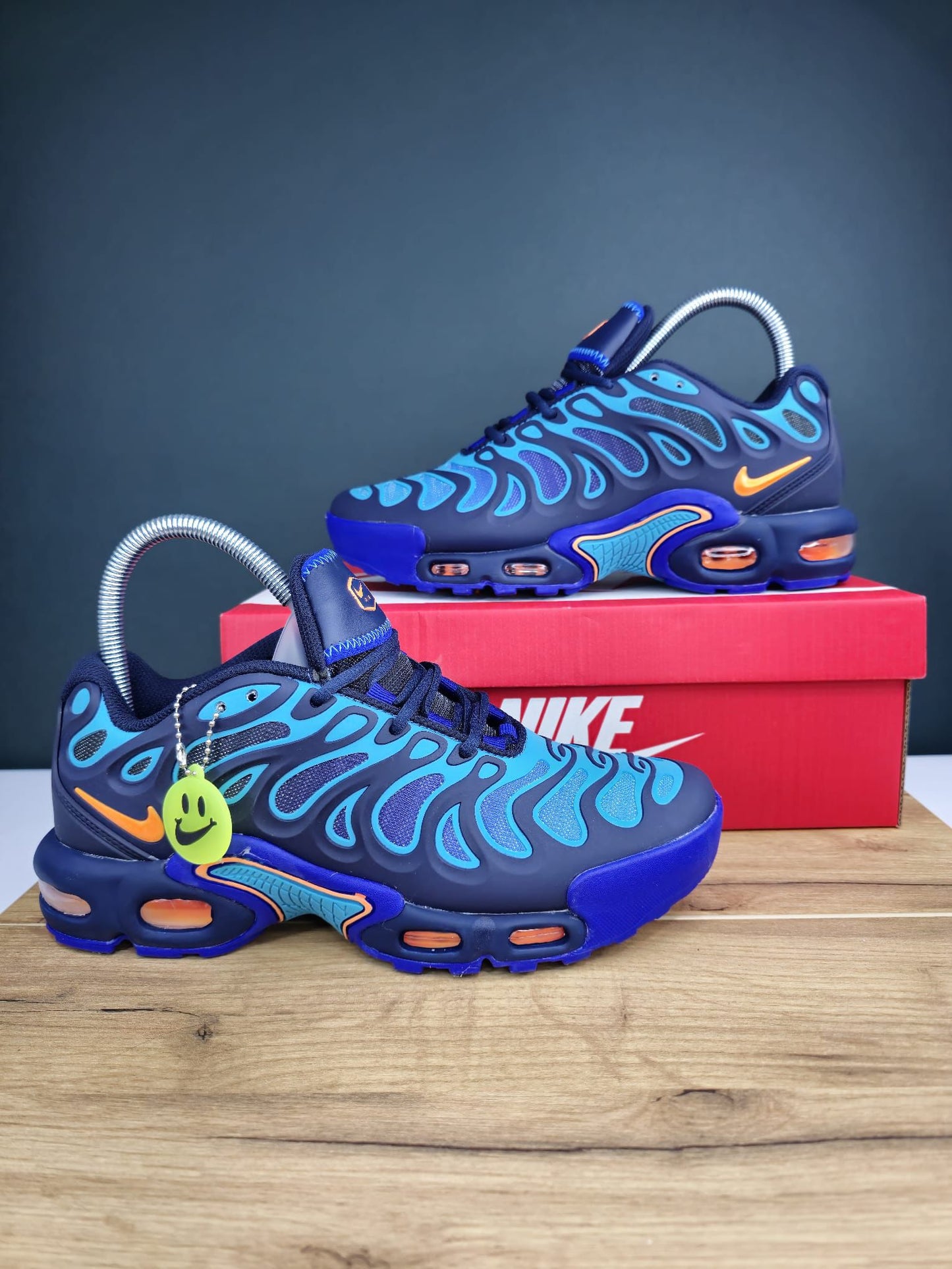 NIKE PATIKE TN Drift Midnight