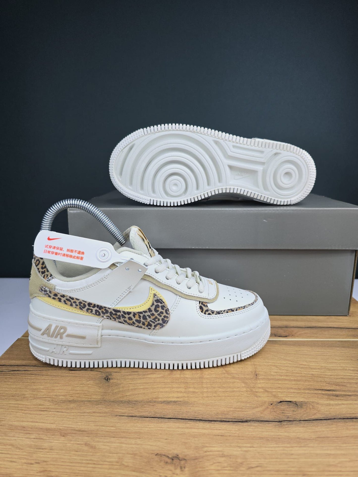 NIKE PATIKE Air Force 1 SHADOW