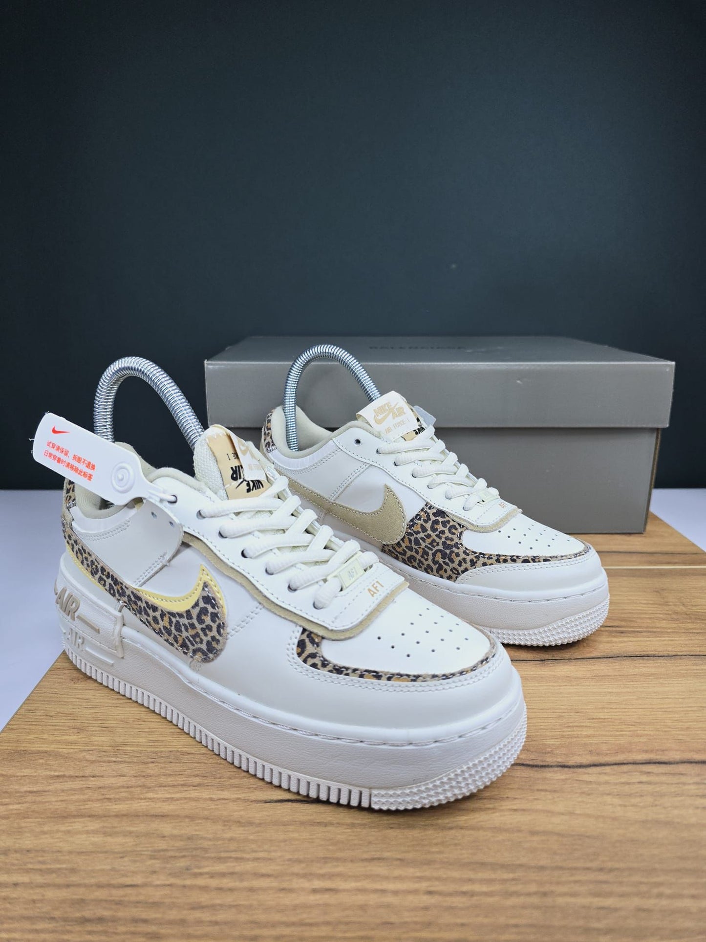 NIKE PATIKE Air Force 1 SHADOW