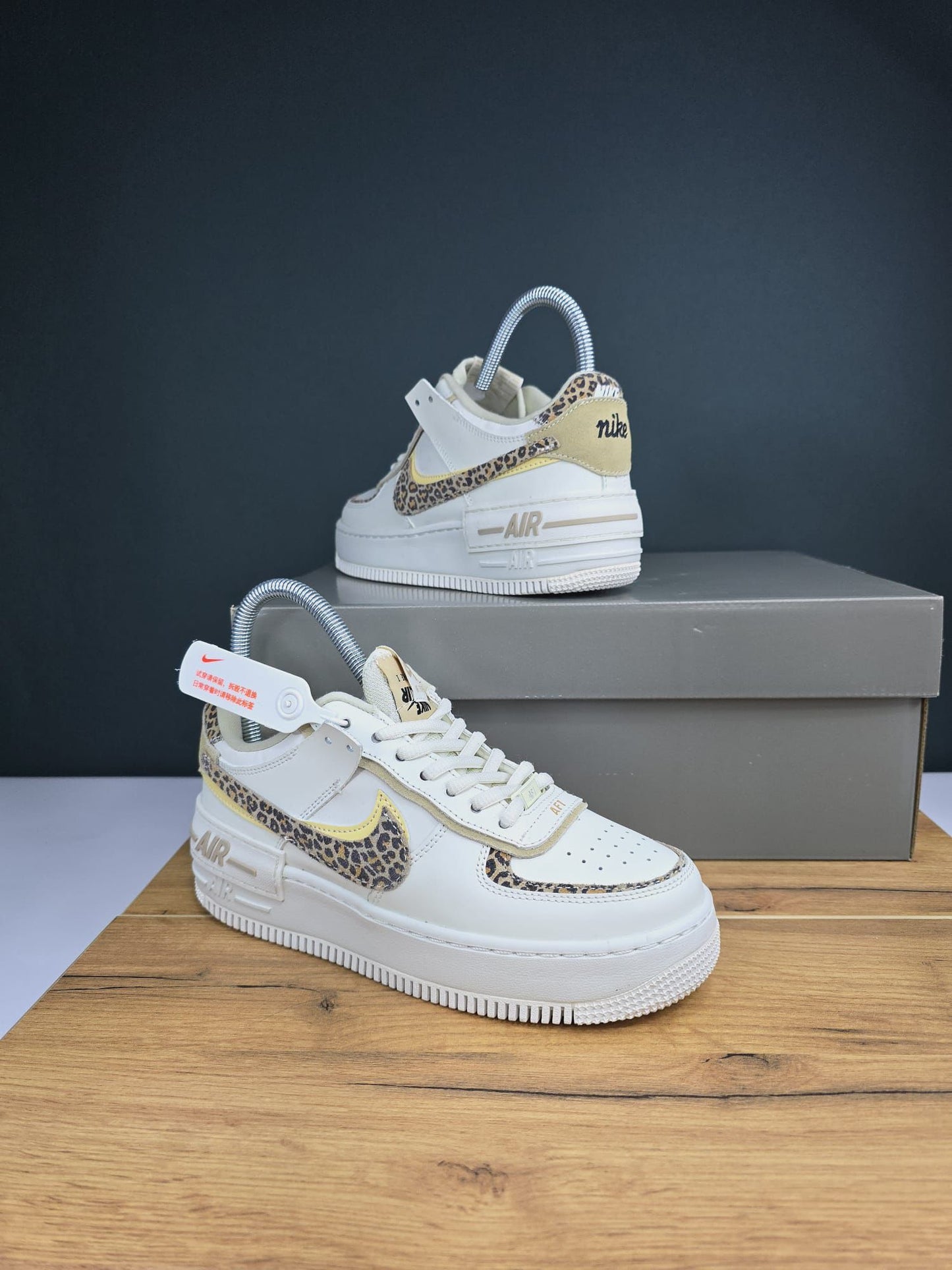 NIKE PATIKE Air Force 1 SHADOW