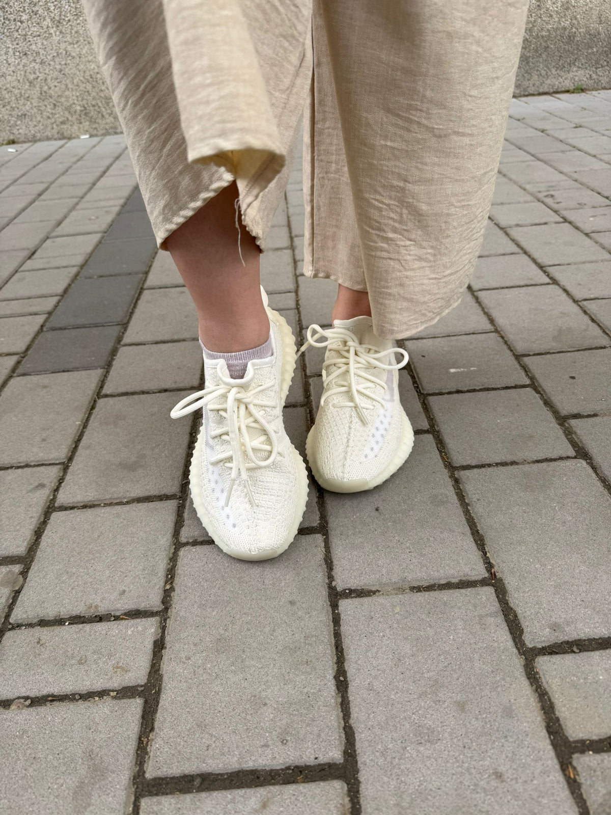ADIDAS PATIKE Yeezy BONE