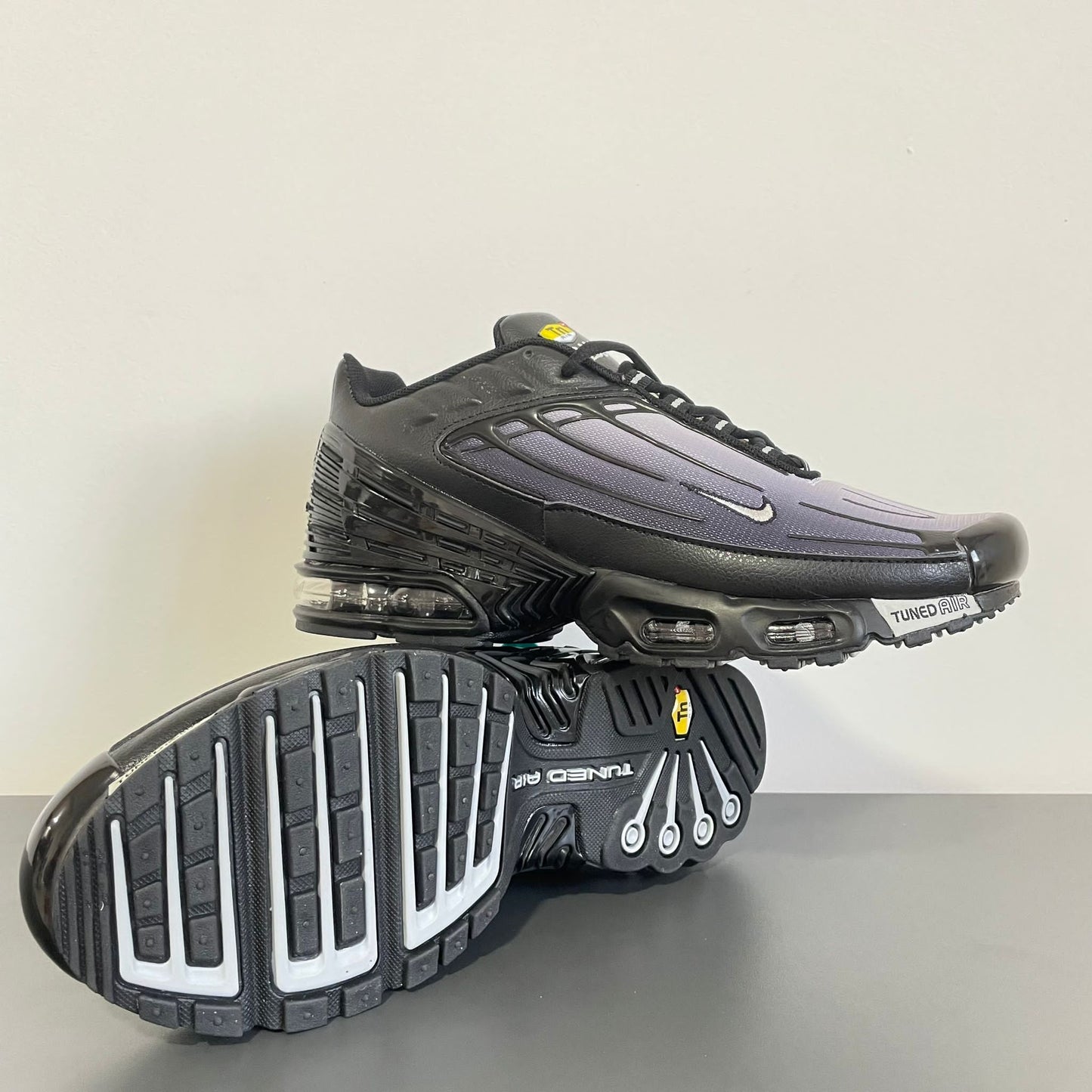 NIKE PATIKE TN3 Black Wolf Grey