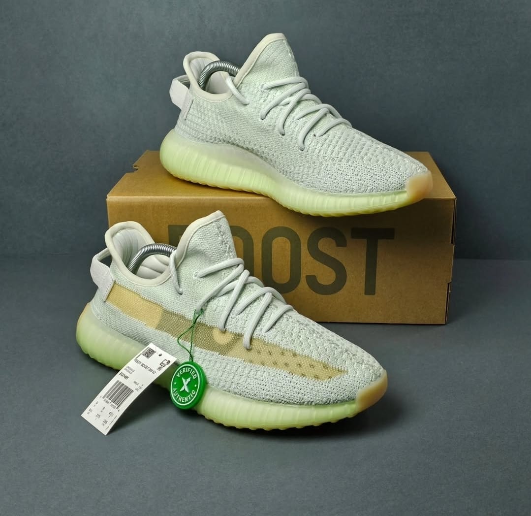 ADIDAS PATIKE Yeezy