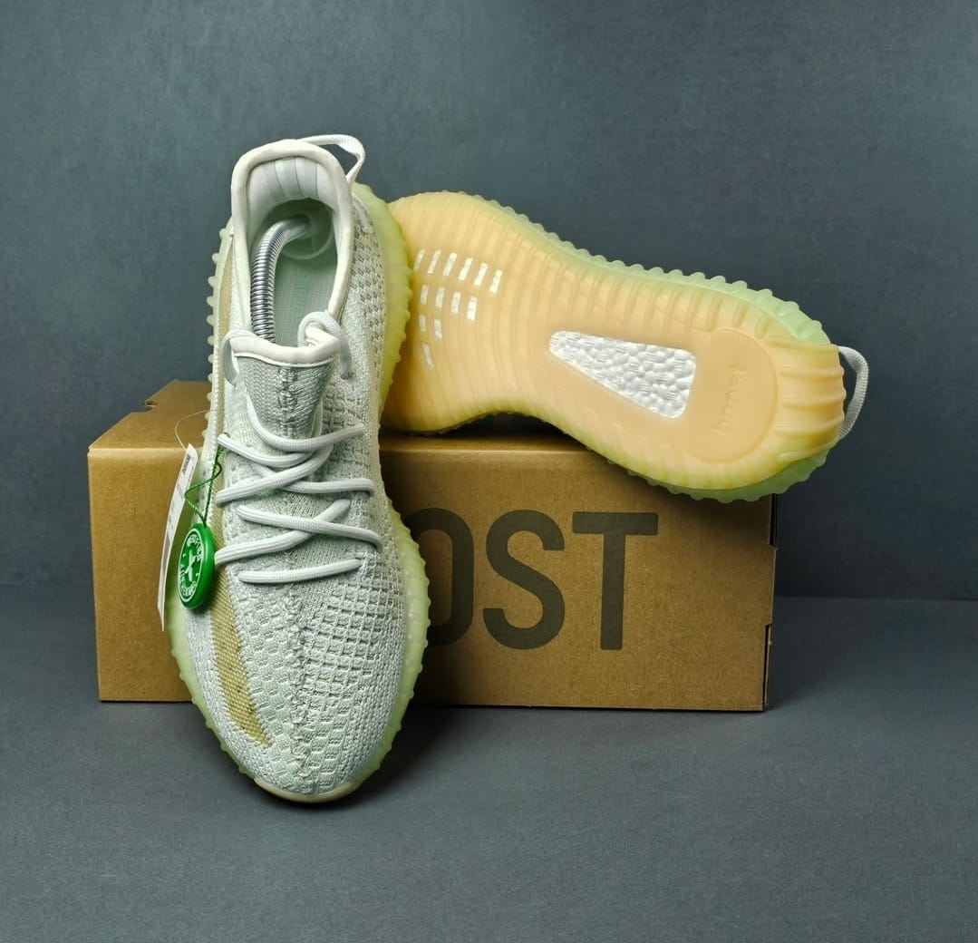 ADIDAS PATIKE Yeezy