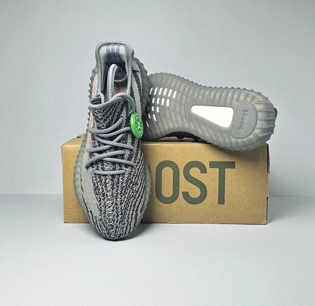 ADIDAS PATIKE Yeezy