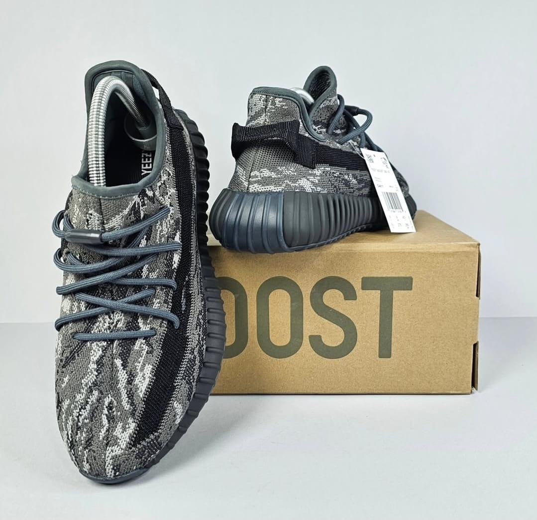 ADIDAS PATIKE Yeezy