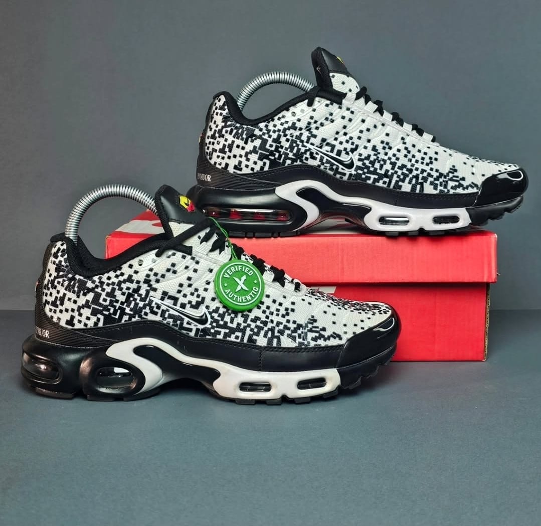 NIKE PATIKE TN