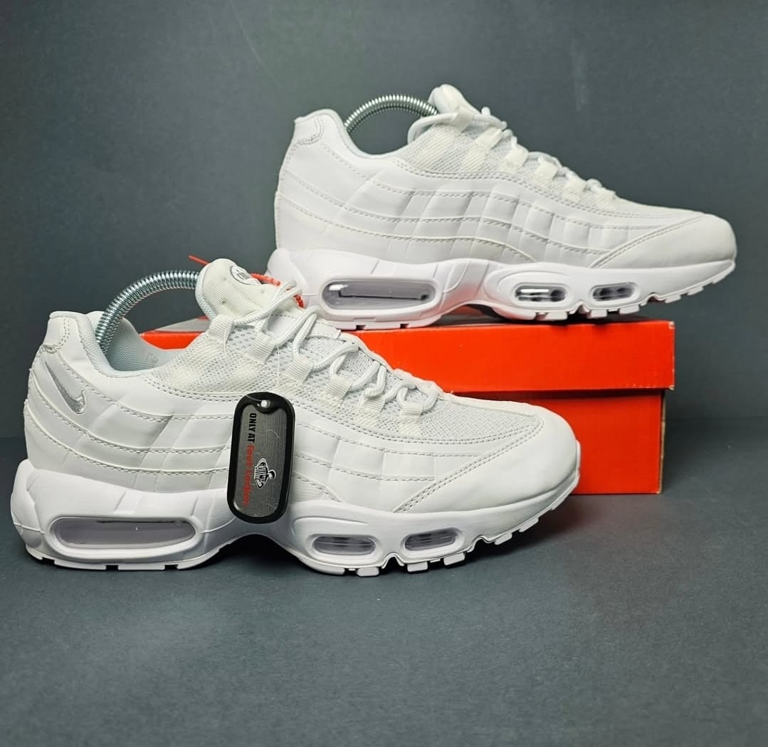 NIKE PATIKE Air Max 95 Triple Black White
