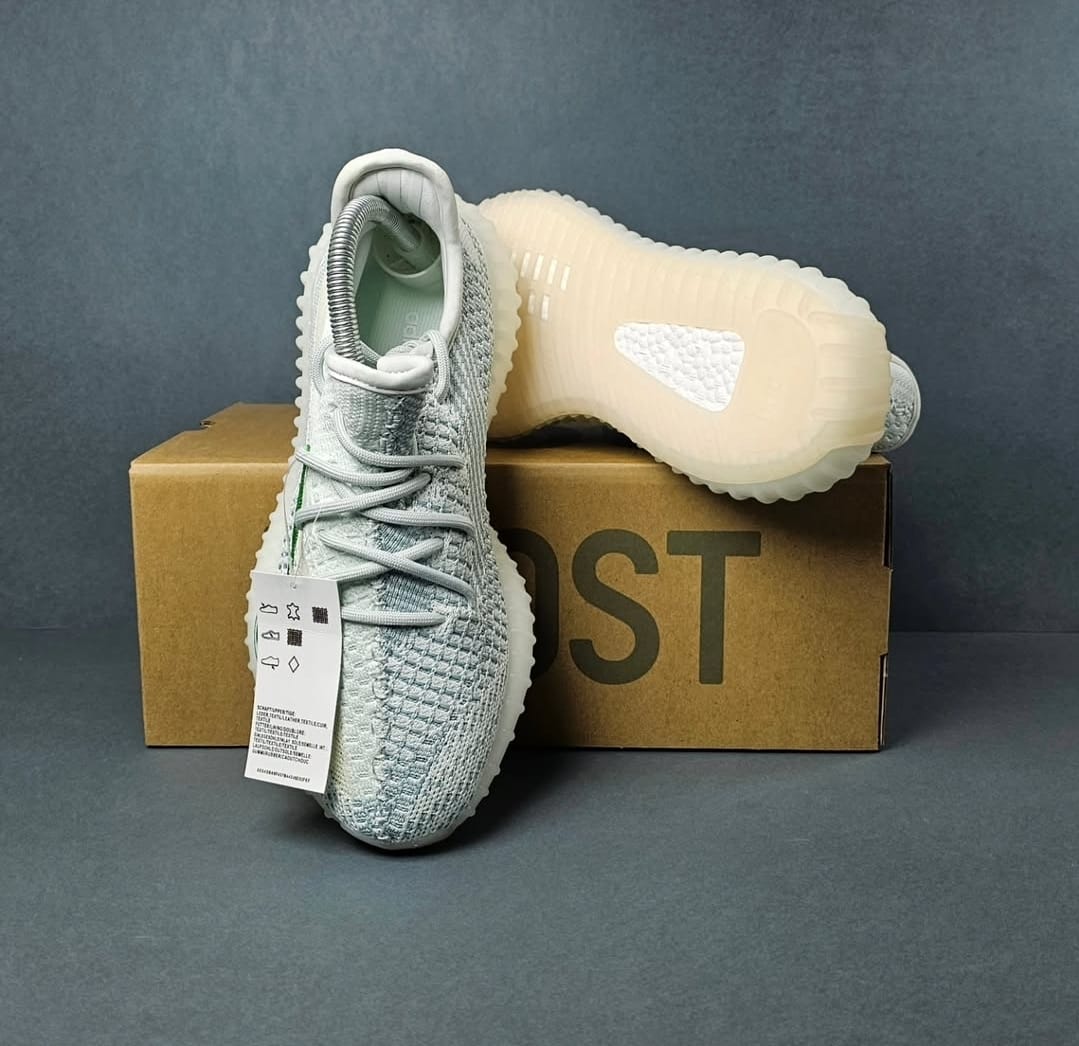 ADIDAS PATIKE Yeezy Cloud White