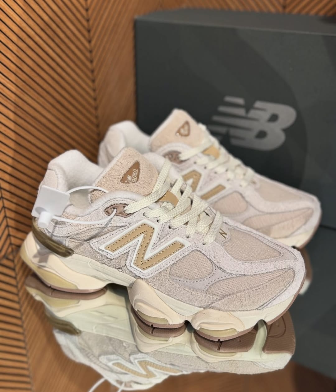 New Balance 9060 Beige \ Cream