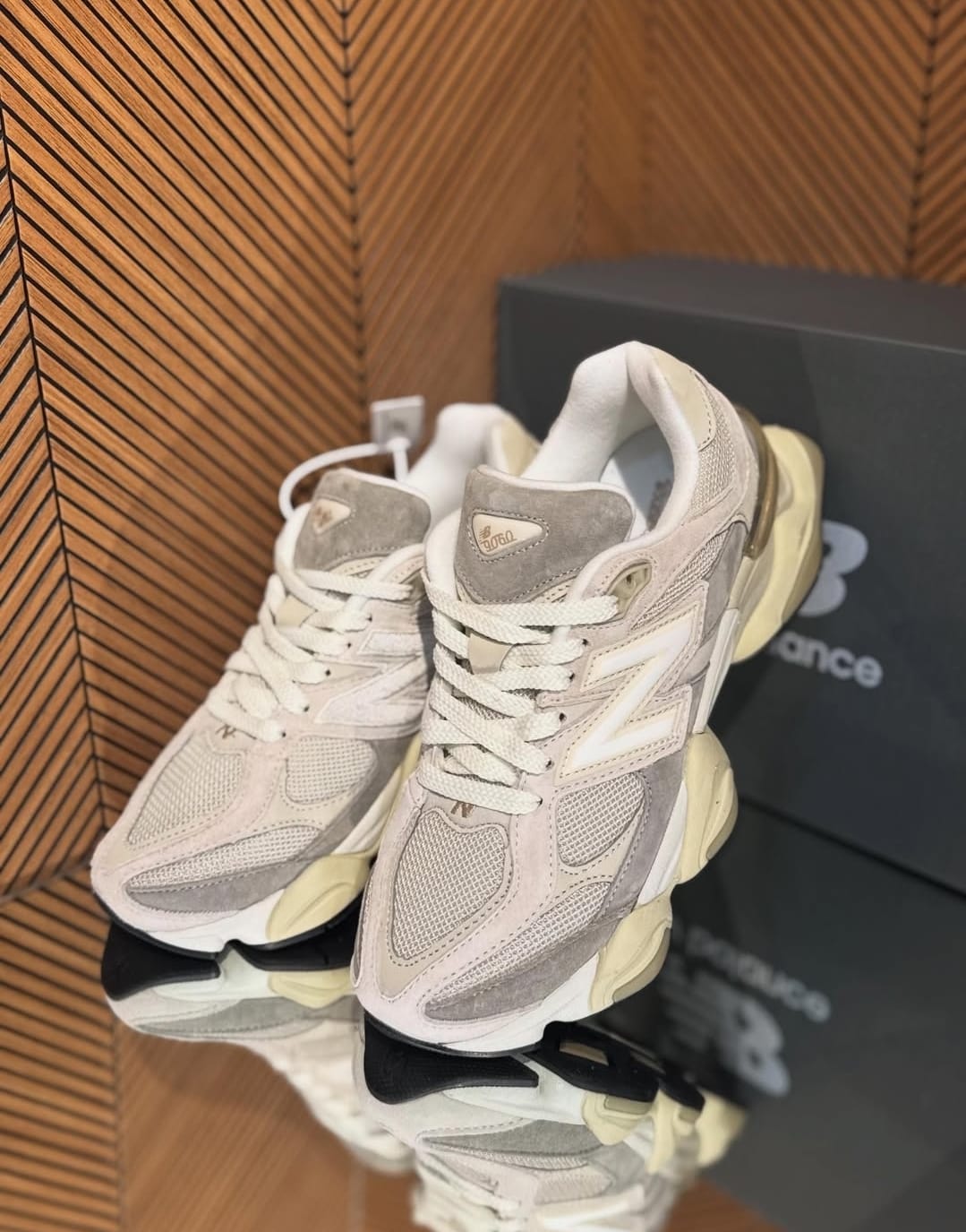 New Balance 9060