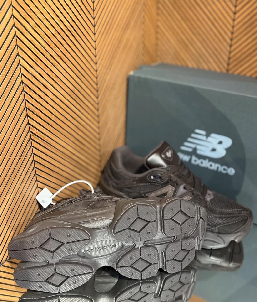 New Balance 9060
