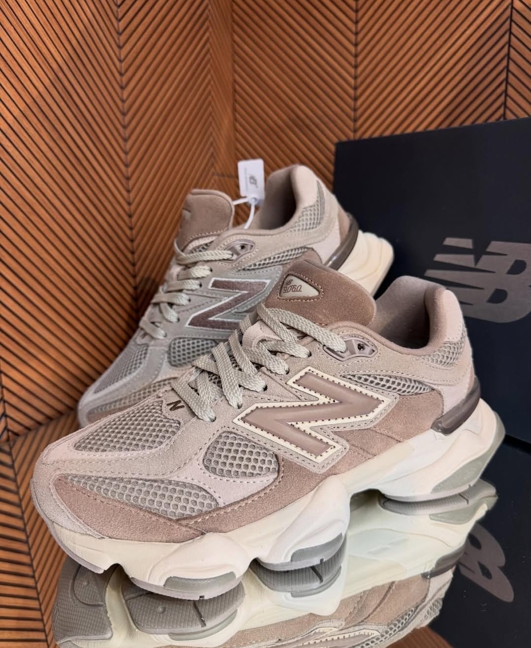 NEW BALANCE 9060