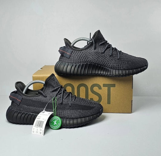 ADIDAS PATIKE Yeezy Black Reflective