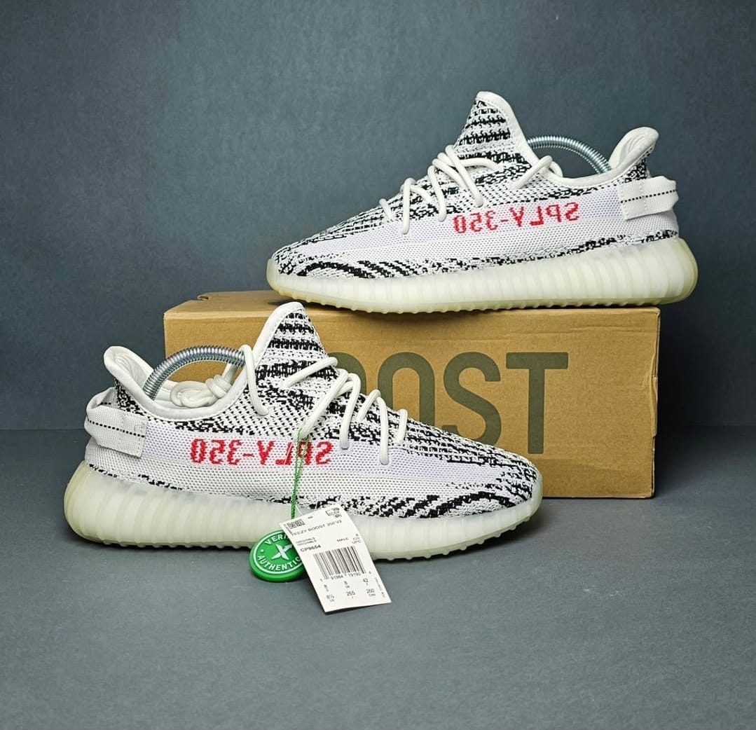 ADIDAS PATIKE Yeezy Zebra