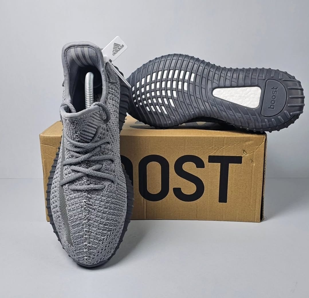 ADIDAS PATIKE Yeezy Steal Grey