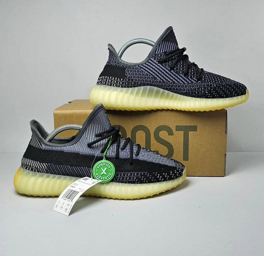 ADIDAS PATIKE Yeezy Carbon