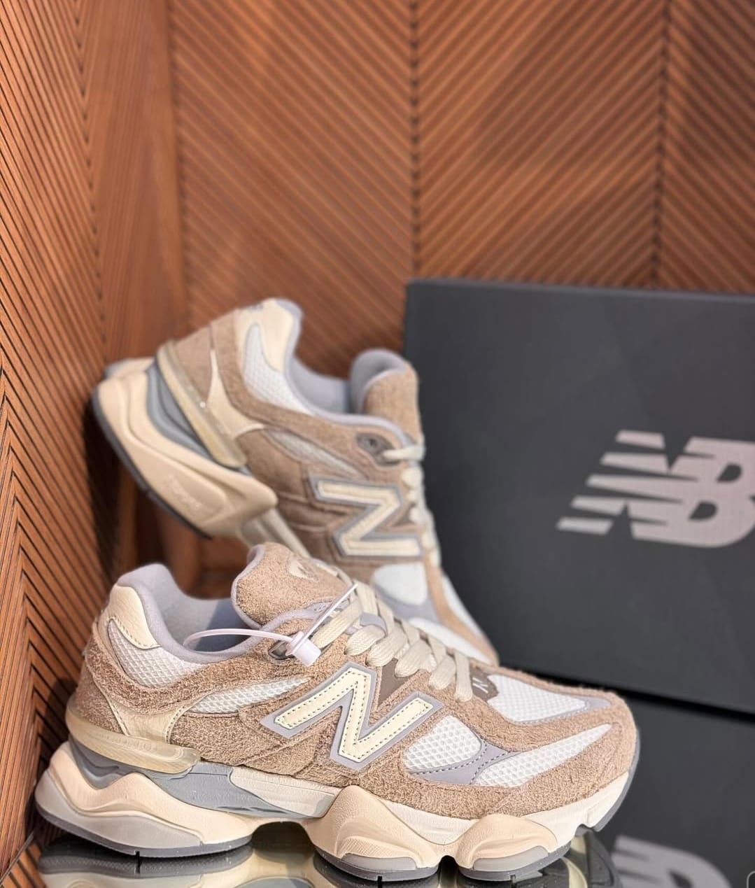 New Balance 9060
