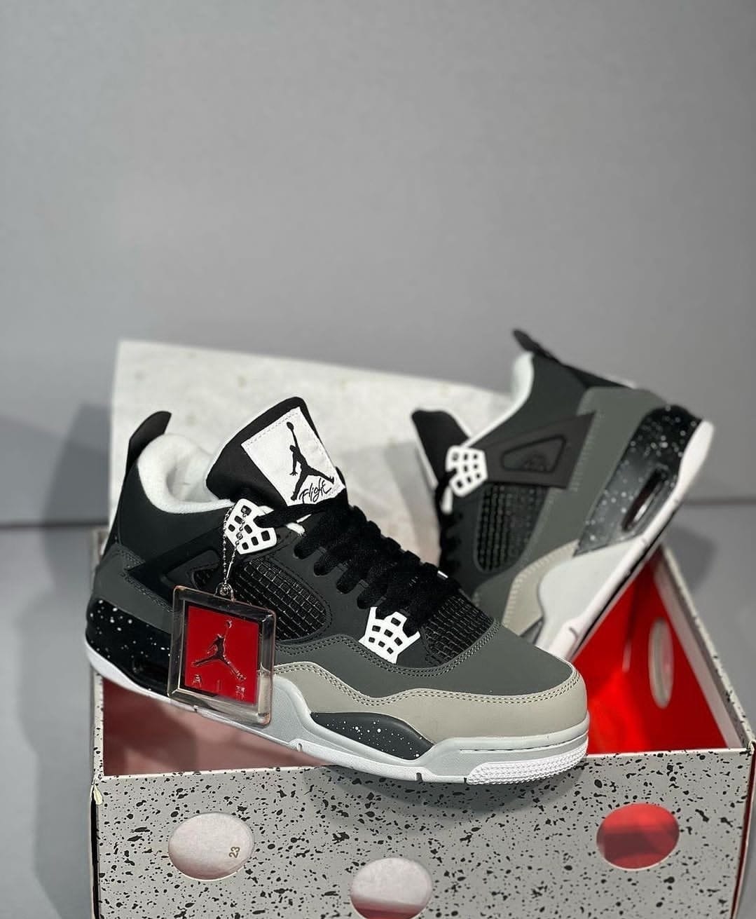 NIKE PATIKE JORDAN 4 Retro Fear Pack