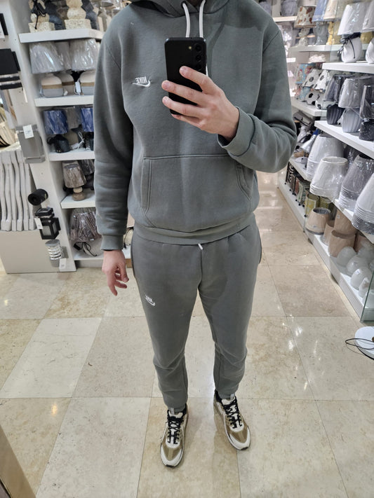 NIKE TRENERKA Komplet