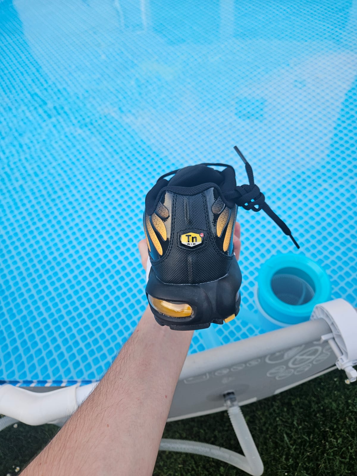 NIKE PATIKE TN Black University Gold