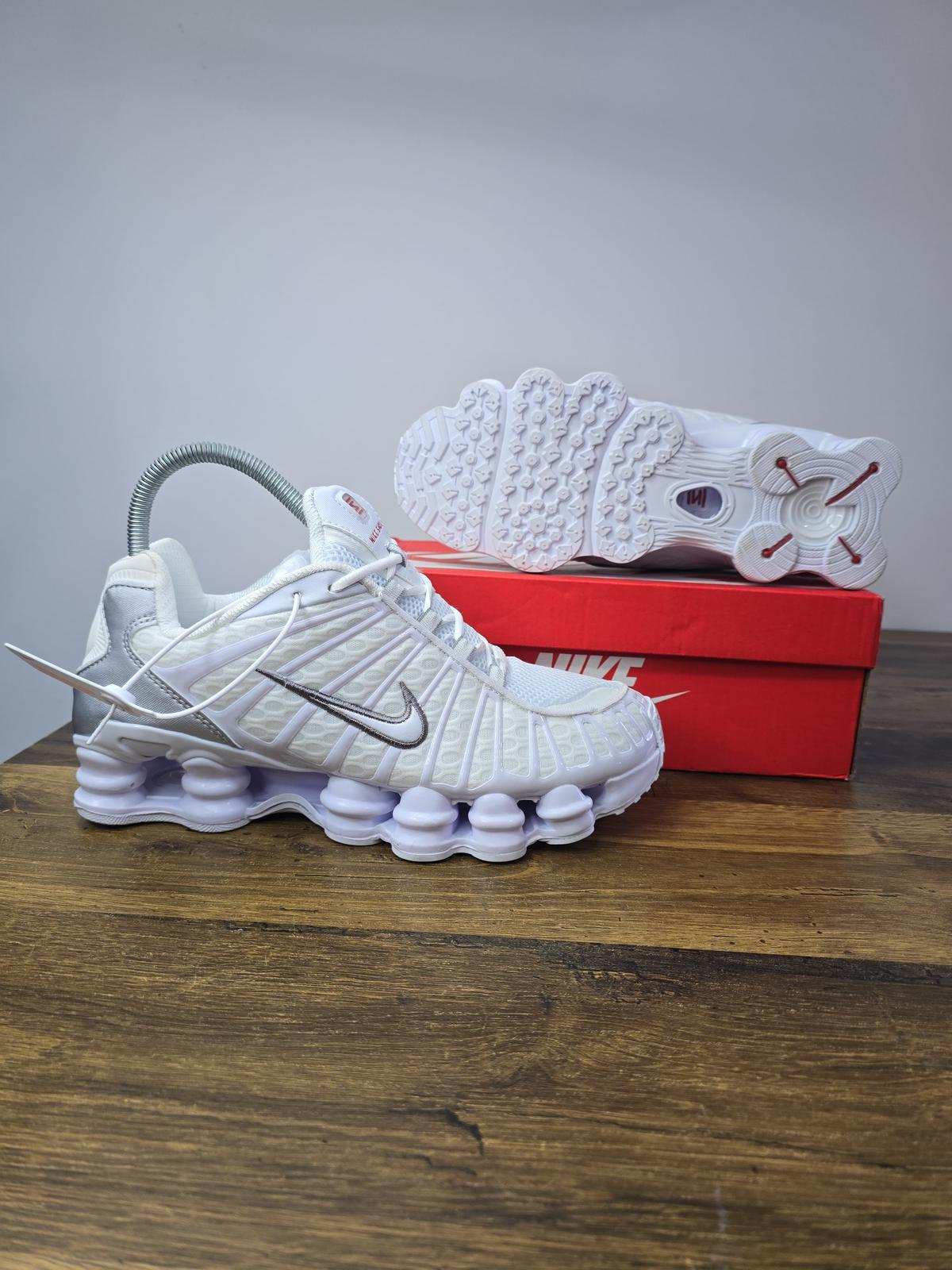 NIKE PATIKE Shox TL Metallic Silver Ultra
